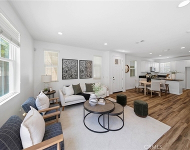 385 N Avelina - Photo Thumbnail 4