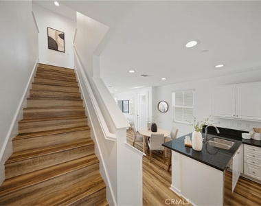 385 N Avelina - Photo Thumbnail 9
