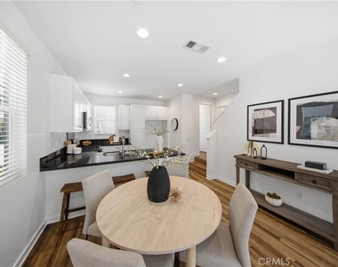 385 N Avelina - Photo Thumbnail 5