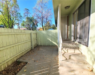 3891 Locust Street - Photo Thumbnail 11