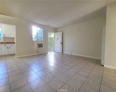 3891 Locust Street - Photo Thumbnail 3