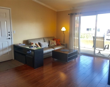 1020 Vista Del Cerro - Photo Thumbnail 11