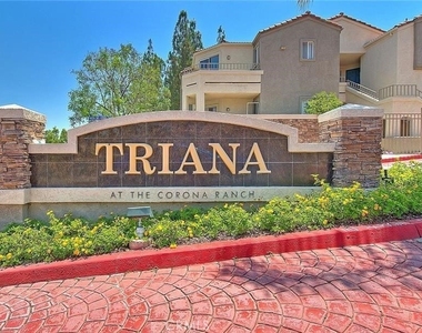 1020 Vista Del Cerro - Photo Thumbnail 1