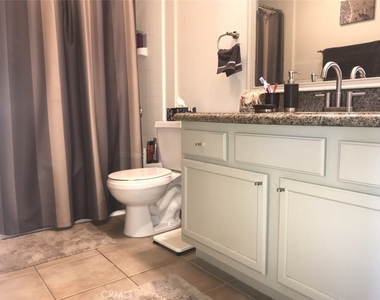 1020 Vista Del Cerro - Photo Thumbnail 13