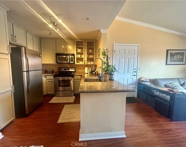 1020 Vista Del Cerro - Photo Thumbnail 7