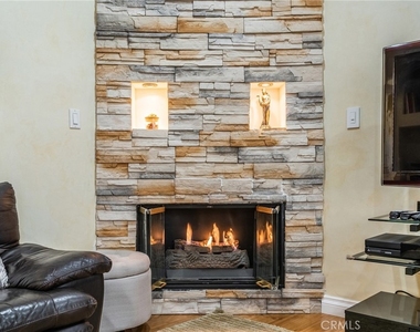 1224 Stanley Avenue - Photo Thumbnail 6