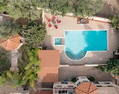 828 S Sunset Canyon - Photo Thumbnail 1