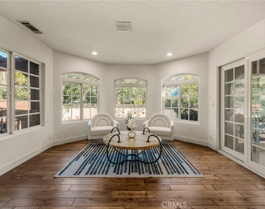 828 S Sunset Canyon - Photo Thumbnail 17