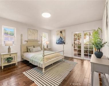 828 S Sunset Canyon - Photo Thumbnail 4