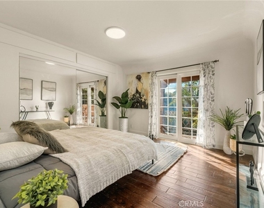 828 S Sunset Canyon - Photo Thumbnail 15