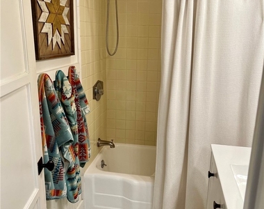 4319 Bel Aire - Photo Thumbnail 7