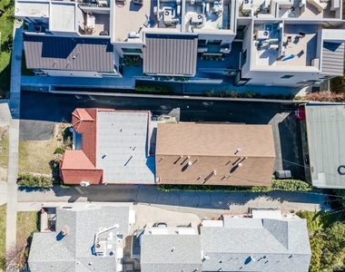 2230 Montrose Avenue - Photo Thumbnail 32