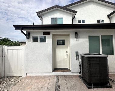 1033 S Bonnie Beach Place - Photo Thumbnail 1