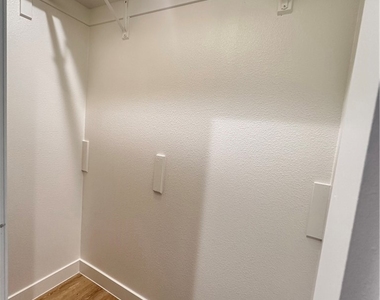 1033 S Bonnie Beach Place - Photo Thumbnail 22