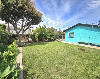 932 W Granada Court - Photo Thumbnail 24