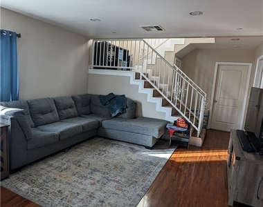 239 E 110th Street - Photo Thumbnail 2