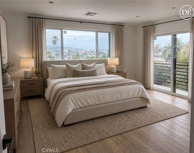 565 N Mariposa - Photo Thumbnail 3