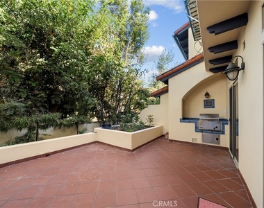 2753 Piedmont - Photo Thumbnail 19