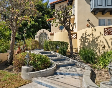 2753 Piedmont - Photo Thumbnail 2
