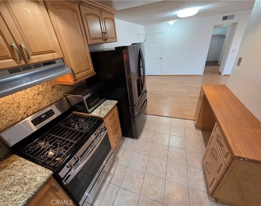 500 Jackson Place - Photo Thumbnail 16