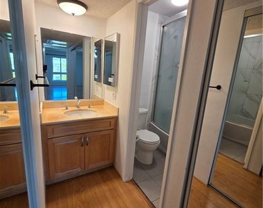 500 Jackson Place - Photo Thumbnail 26