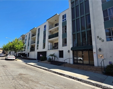 500 Jackson Place - Photo Thumbnail 1