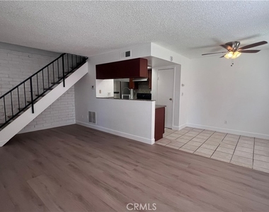 929 W Sierra Madre - Photo Thumbnail 1