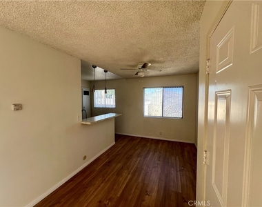 6612 N Figueroa Street - Photo Thumbnail 2