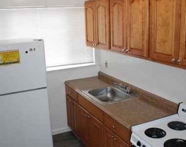 2033 Nevin Ave. - Photo Thumbnail 6