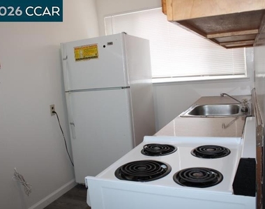 2033 Nevin Ave. - Photo Thumbnail 5