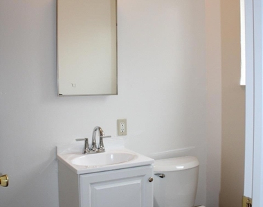 2033 Nevin Ave. - Photo Thumbnail 7