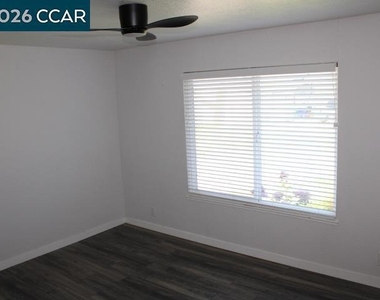 130 Aster Ct - Photo Thumbnail 14