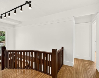 846 Mandana Blvd - Photo Thumbnail 30