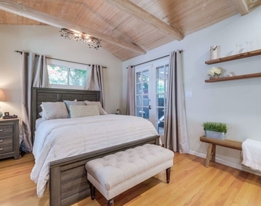 21447 Providencia Street - Photo Thumbnail 47