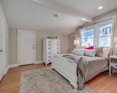 21447 Providencia Street - Photo Thumbnail 36