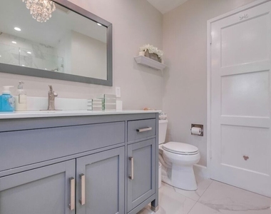 21447 Providencia Street - Photo Thumbnail 43