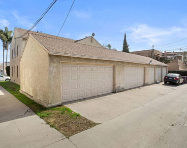 221 Argonne Avenue - Photo Thumbnail 54