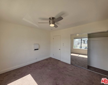221 Argonne Avenue - Photo Thumbnail 20