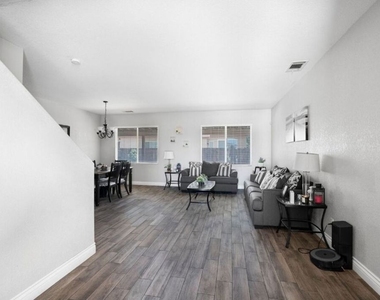 3056 Janine Avenue - Photo Thumbnail 7