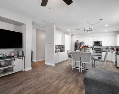 3056 Janine Avenue - Photo Thumbnail 15
