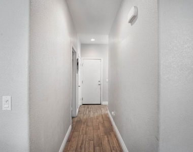 3056 Janine Avenue - Photo Thumbnail 12