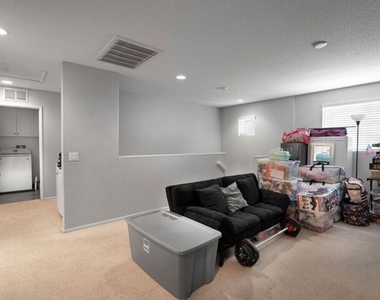 3056 Janine Avenue - Photo Thumbnail 23