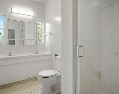 301 S Arden Boulevard - Photo Thumbnail 20