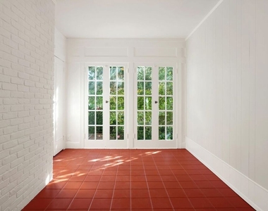 301 S Arden Boulevard - Photo Thumbnail 26