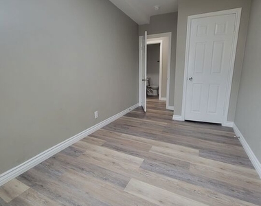3067 Harrington Avenue - Photo Thumbnail 10