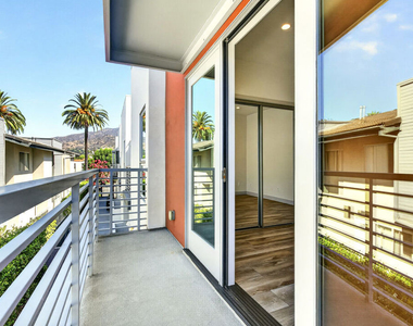 440 Palm Drive - Photo Thumbnail 20