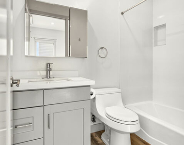 440 Palm Drive - Photo Thumbnail 24