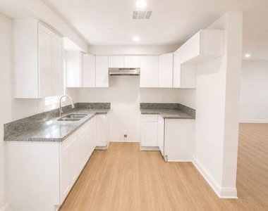 227 E 103rd Street - Photo Thumbnail 4