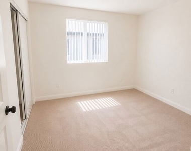 227 E 103rd Street - Photo Thumbnail 11