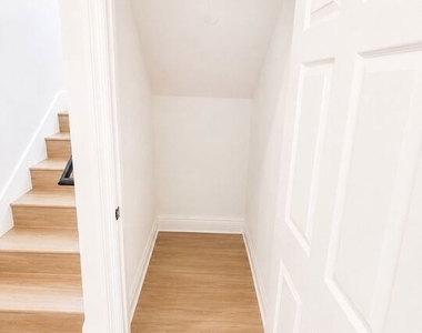 227 E 103rd Street - Photo Thumbnail 7
